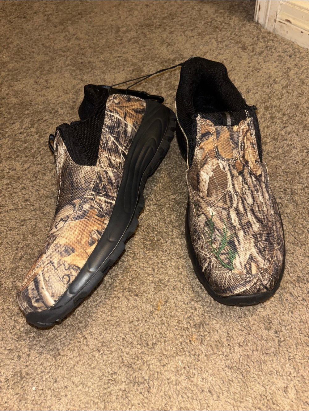 Realtree Camo Slip‑On Shoes — Men’s 11.5 | Brand New